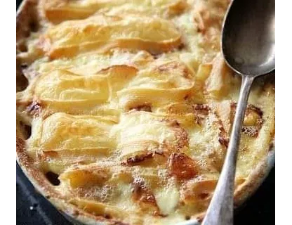 Véritable Tartiflette savoyarde. Véritable Tartiflette savoyarde.