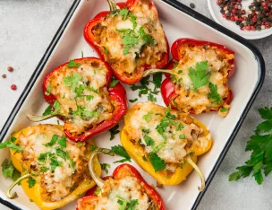 Courge de Nice farcie à la Viande, sauce tomates & Pâtes Grecques.