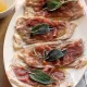 Saltimbocca au beurre citronné à la Sauge, grenailles & tomates cerises rôties
