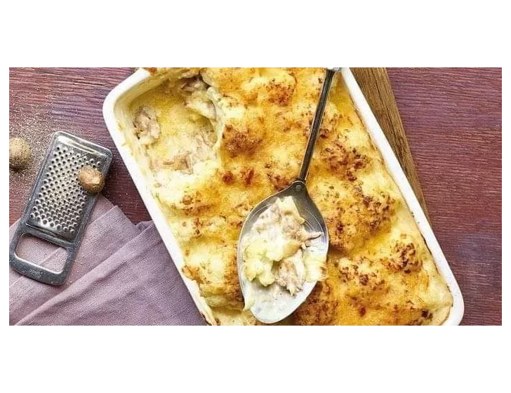 Parmentier d’effiloché de Jambonneau à la moutarde ancienne et chicons braisés.