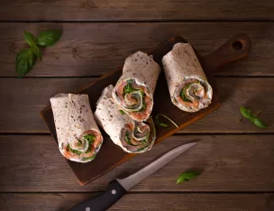 Wraps au saumon fumé & au fromage frais aux fines herbes Wraps au saumon fumé & au fromage frais aux fines herbes